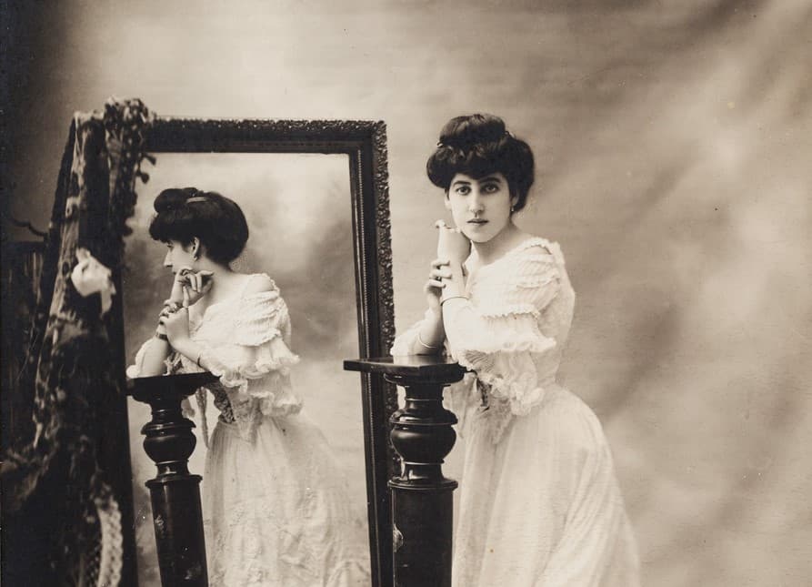 Fotografía tomada por su padre Max Vargas, 1905.